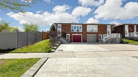 2526 Kingsberry Crescent Mississauga ON L5B 2K5