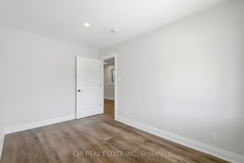 120 Northland Avenue Toronto ON M6N 2E2