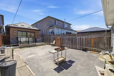 120 Northland Avenue Toronto ON M6N 2E2