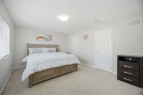 37 Lothbury Drive NW Brampton ON L7A 4G6