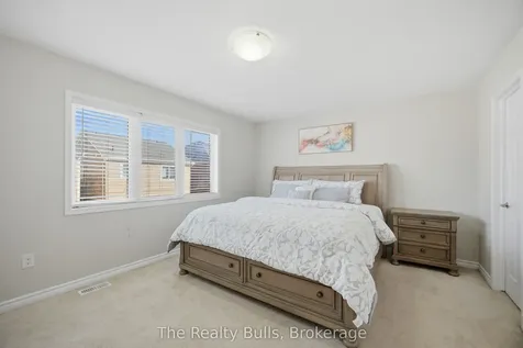37 Lothbury Drive NW Brampton ON L7A 4G6