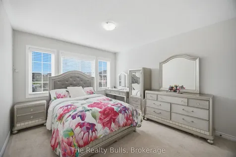 37 Lothbury Drive NW Brampton ON L7A 4G6