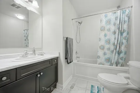 37 Lothbury Drive NW Brampton ON L7A 4G6