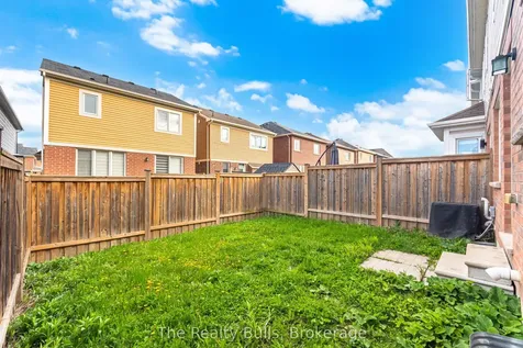 37 Lothbury Drive NW Brampton ON L7A 4G6