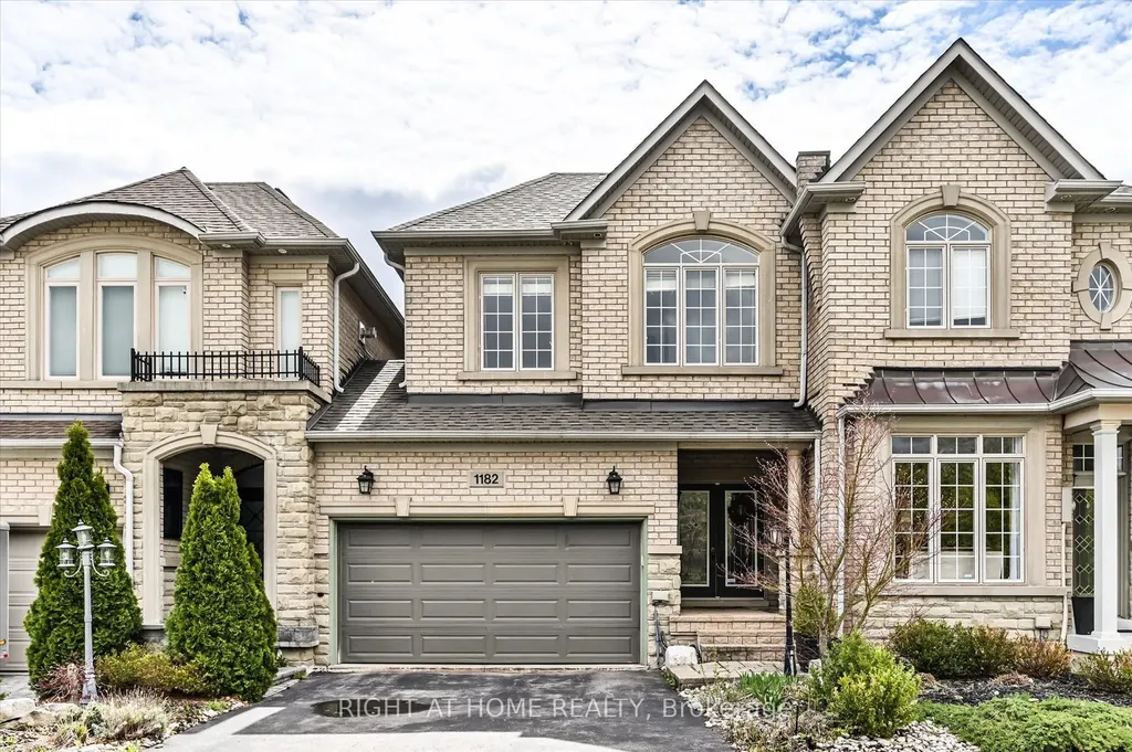 1182 Woodington Lane Oakville ON L6H 7V1
