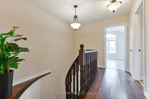 1182 Woodington Lane Oakville ON L6H 7V1