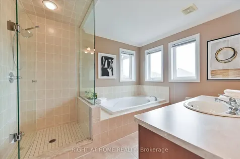 1182 Woodington Lane Oakville ON L6H 7V1