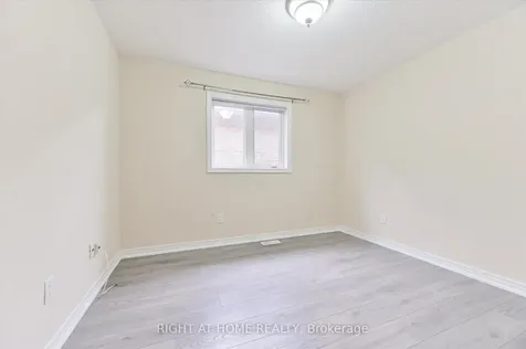 1182 Woodington Lane Oakville ON L6H 7V1