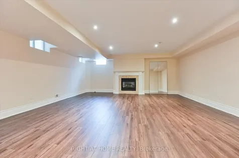 1182 Woodington Lane Oakville ON L6H 7V1