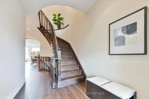 1182 Woodington Lane Oakville ON L6H 7V1