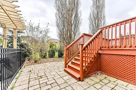 1182 Woodington Lane Oakville ON L6H 7V1