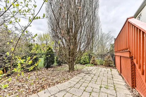 1182 Woodington Lane Oakville ON L6H 7V1