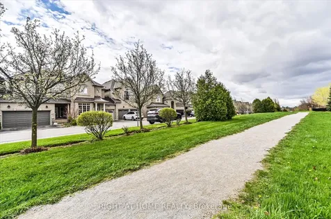 1182 Woodington Lane Oakville ON L6H 7V1