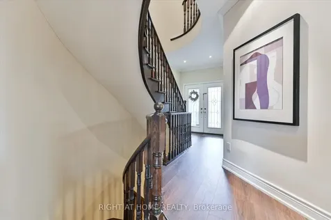 1182 Woodington Lane Oakville ON L6H 7V1