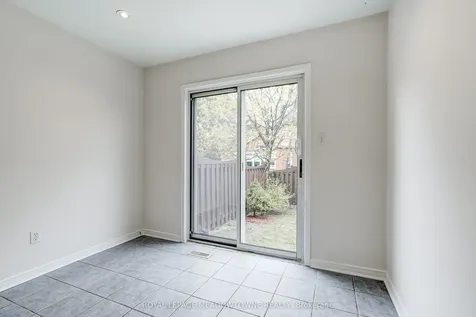6124 Clover Ridge Crescent Mississauga ON L5N 7B2