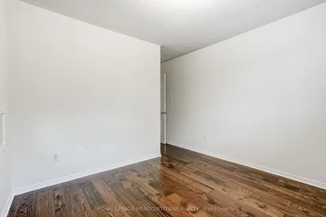 6124 Clover Ridge Crescent Mississauga ON L5N 7B2