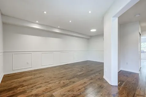 6124 Clover Ridge Crescent Mississauga ON L5N 7B2