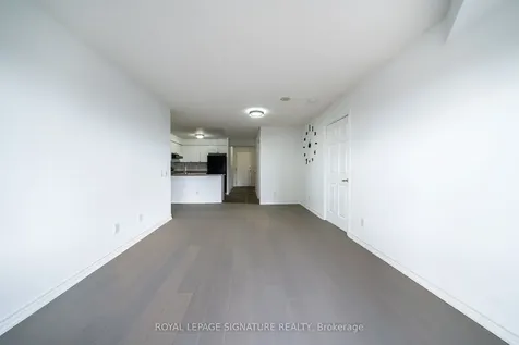 25 Kingsbridge Garden Circle Mississauga ON L5R 4B1