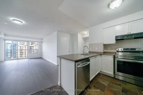 25 Kingsbridge Garden Circle Mississauga ON L5R 4B1