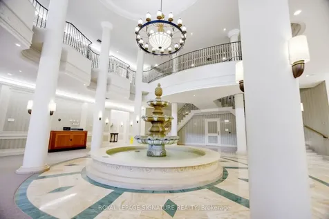 25 Kingsbridge Garden Circle Mississauga ON L5R 4B1