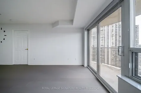 25 Kingsbridge Garden Circle Mississauga ON L5R 4B1
