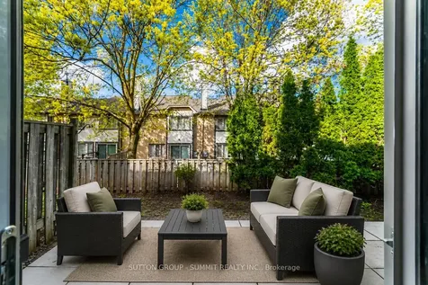 2275 Credit Valley Road Mississauga ON L5M 4N5