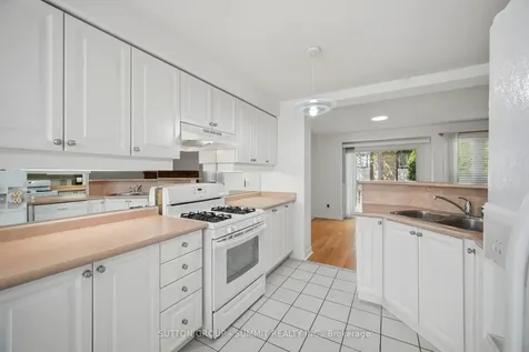 2275 Credit Valley Road Mississauga ON L5M 4N5
