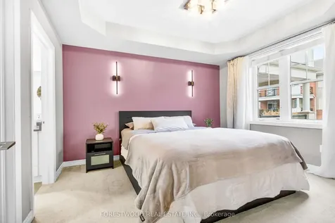 2338 Taunton Road Oakville ON L6H 0L3