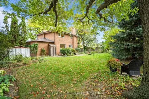 20 West Deane Valley Road Toronto ON M9B 3K5