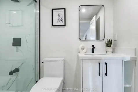 48 Lloyd Manor Road Toronto ON M9B 5H7
