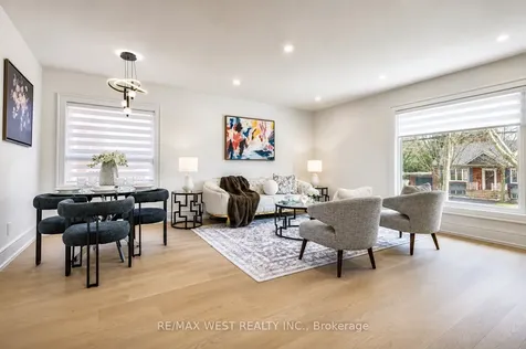 48 Lloyd Manor Road Toronto ON M9B 5H7