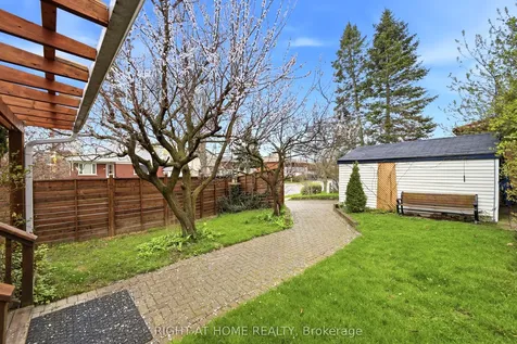 1254 Meredith Avenue Mississauga ON L5E 2E5