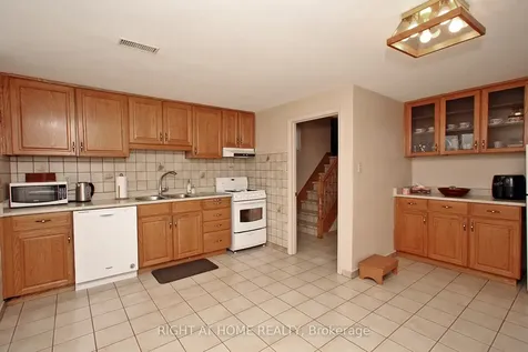 25 Sparrow Avenue Toronto ON M6A 1L5