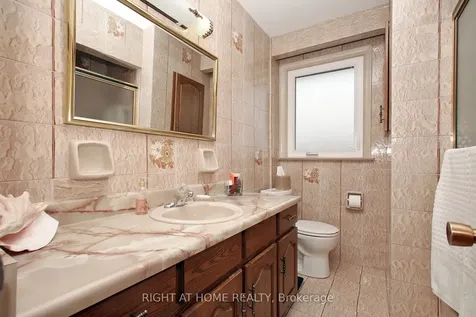 25 Sparrow Avenue Toronto ON M6A 1L5