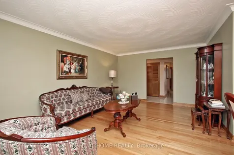 25 Sparrow Avenue Toronto ON M6A 1L5