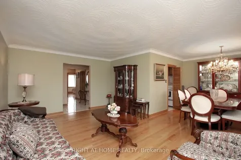 25 Sparrow Avenue Toronto ON M6A 1L5