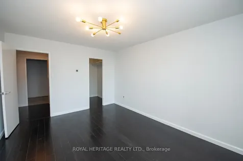 60 Southport Street Toronto ON M6S 3N4