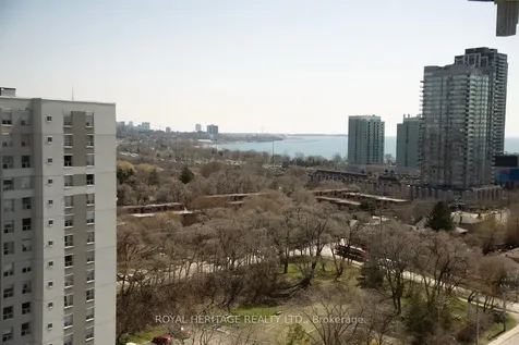 60 Southport Street Toronto ON M6S 3N4