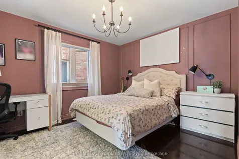 3155 Seabright Drive Mississauga ON L5M 0B4