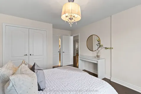 3155 Seabright Drive Mississauga ON L5M 0B4