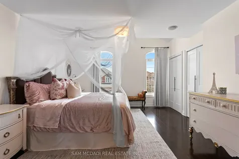 3155 Seabright Drive Mississauga ON L5M 0B4