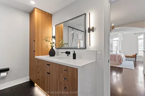 3155 Seabright Drive Mississauga ON L5M 0B4