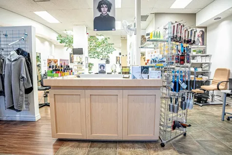 30 Eglinton Avenue W Mississauga ON L5R 3E7