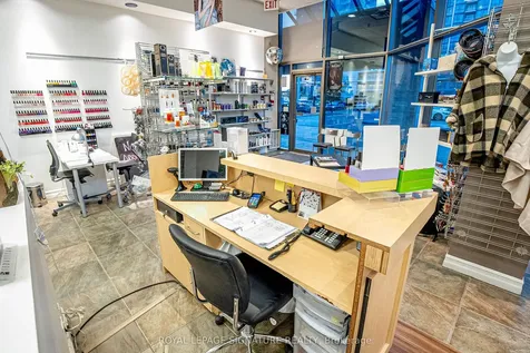 30 Eglinton Avenue W Mississauga ON L5R 3E7