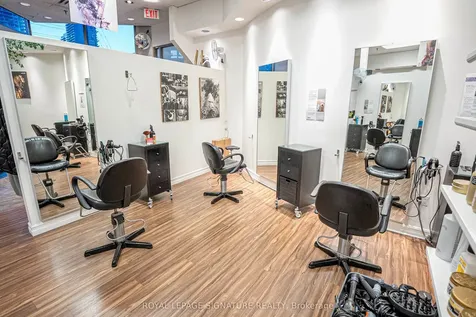 30 Eglinton Avenue W Mississauga ON L5R 3E7
