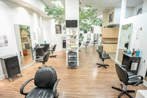 30 Eglinton Avenue W Mississauga ON L5R 3E7