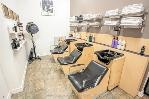 30 Eglinton Avenue W Mississauga ON L5R 3E7
