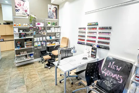 30 Eglinton Avenue W Mississauga ON L5R 3E7