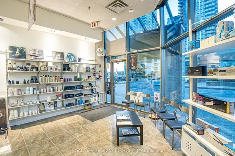30 Eglinton Avenue W Mississauga ON L5R 3E7