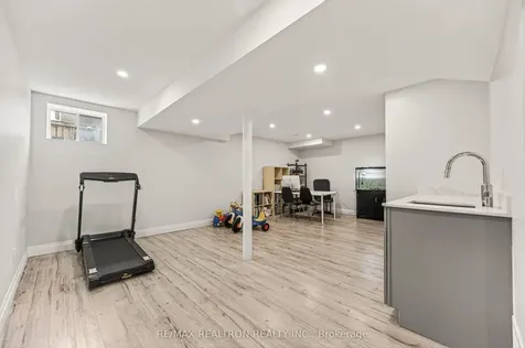 81 Enford Crescent Brampton ON L7A 4C8